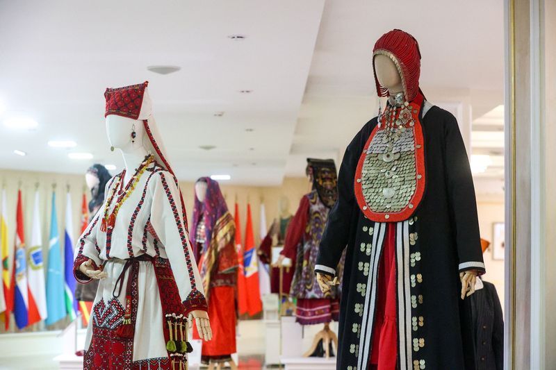 Екатерина Алтабаева: В Совете Федерации открылась выставка «Традиционные женские образы России» Екатерина Алтабаева: В Совете Федерации открылась выставка «Традиционные женские образы России»