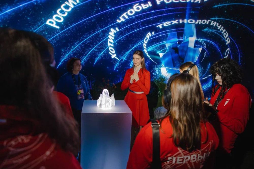 На Симпозиуме «Создавая будущее» прошла молодежная сессия «Сегодня мечта, а завтра — реальность» На Симпозиуме «Создавая будущее» прошла молодежная сессия «Сегодня мечта, а завтра — реальность»