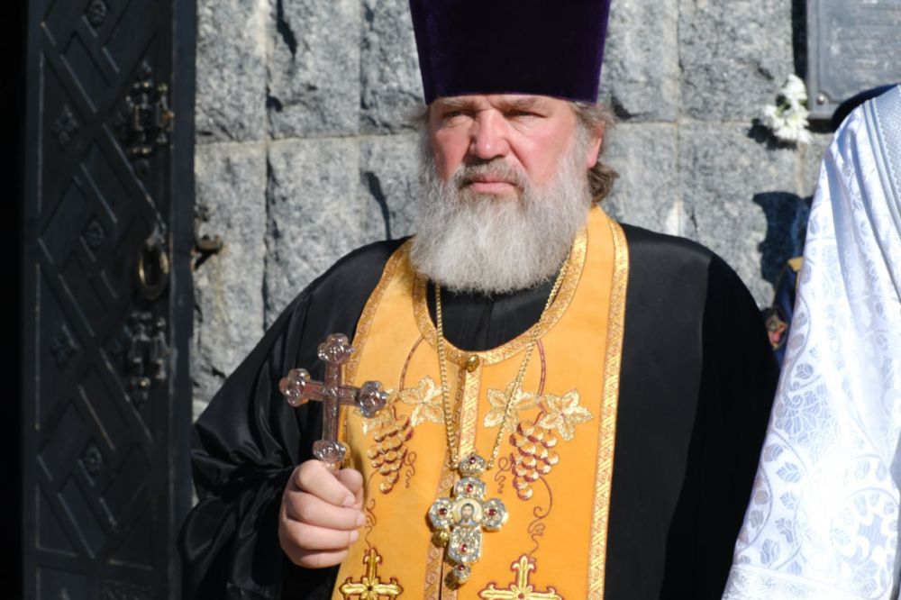 83 года назад у берегов Ялты затонул теплоход «Армения» 83 года назад у берегов Ялты затонул теплоход «Армения»