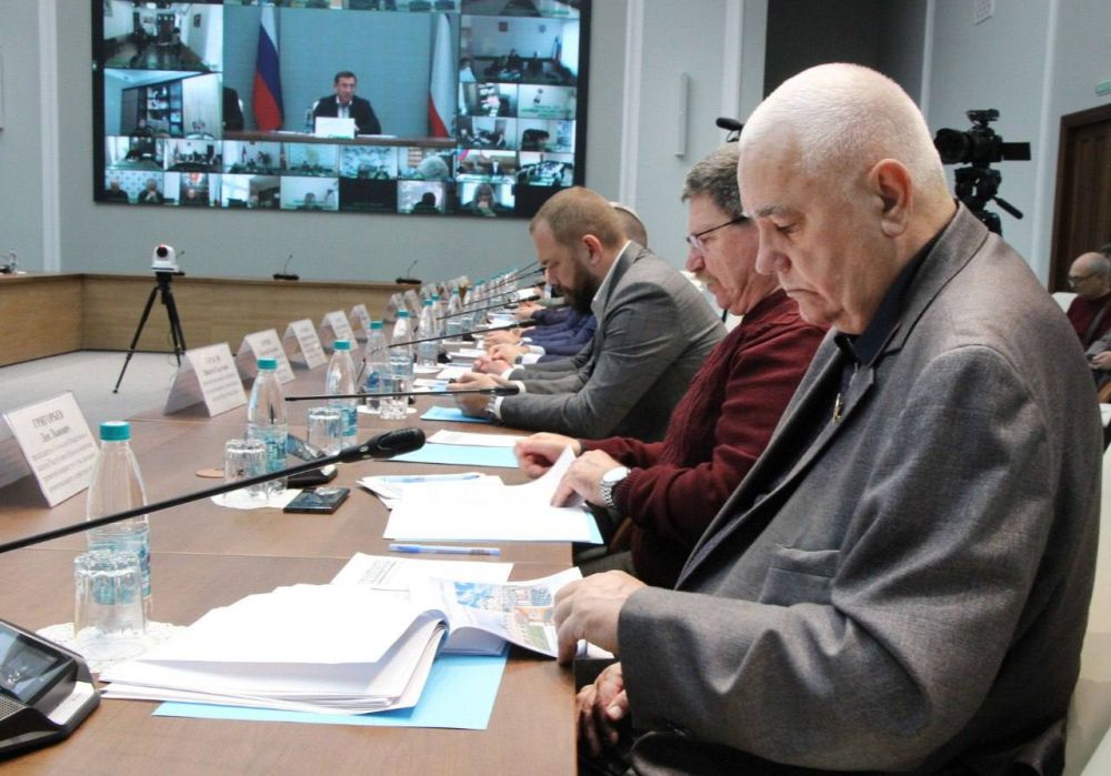 Валерий Коваленко: Пути решения проблемы острого дефицита квалифицированных кадров в строительной отрасли должны быть... Валерий Коваленко: Пути решения проблемы острого дефицита квалифицированных кадров в строительной отрасли должны быть...