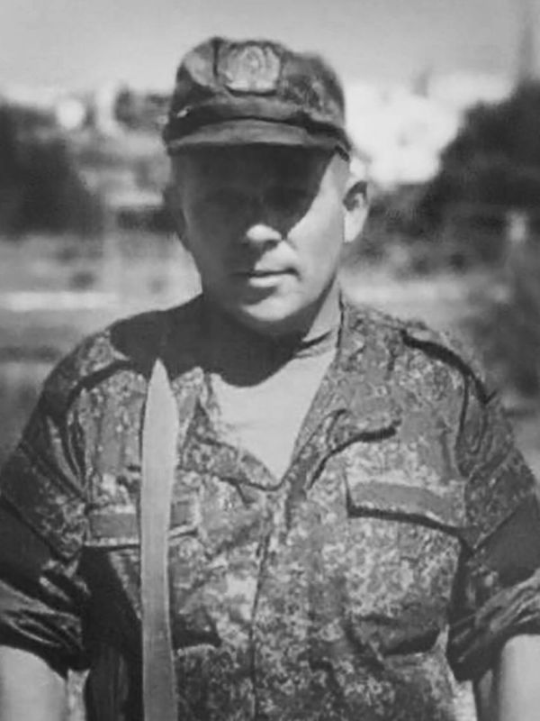 Михаил Развожаев: Сегодня проводили в последний путь гвардии рядового, стрелка мотострелкового взвода Юрия Юрьевича Ярошенко и матроса, минера минно-торпедной боевой части Рубана Данила Валерьевича