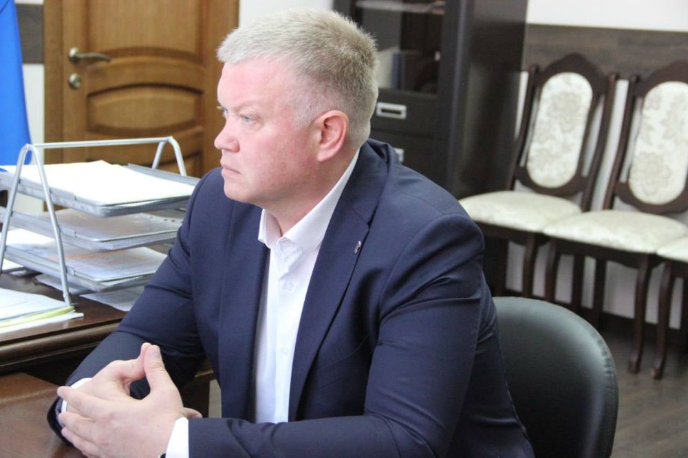 Работаем над проблемами избирательных округов детально Работаем над проблемами избирательных округов детально