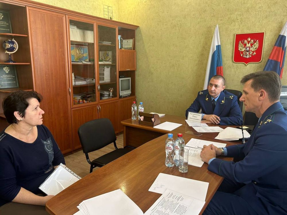 Заместитель прокурора Крыма Павел Кучерявенко провел прием жителей Джанкойского района Заместитель прокурора Крыма Павел Кучерявенко провел прием жителей Джанкойского района
