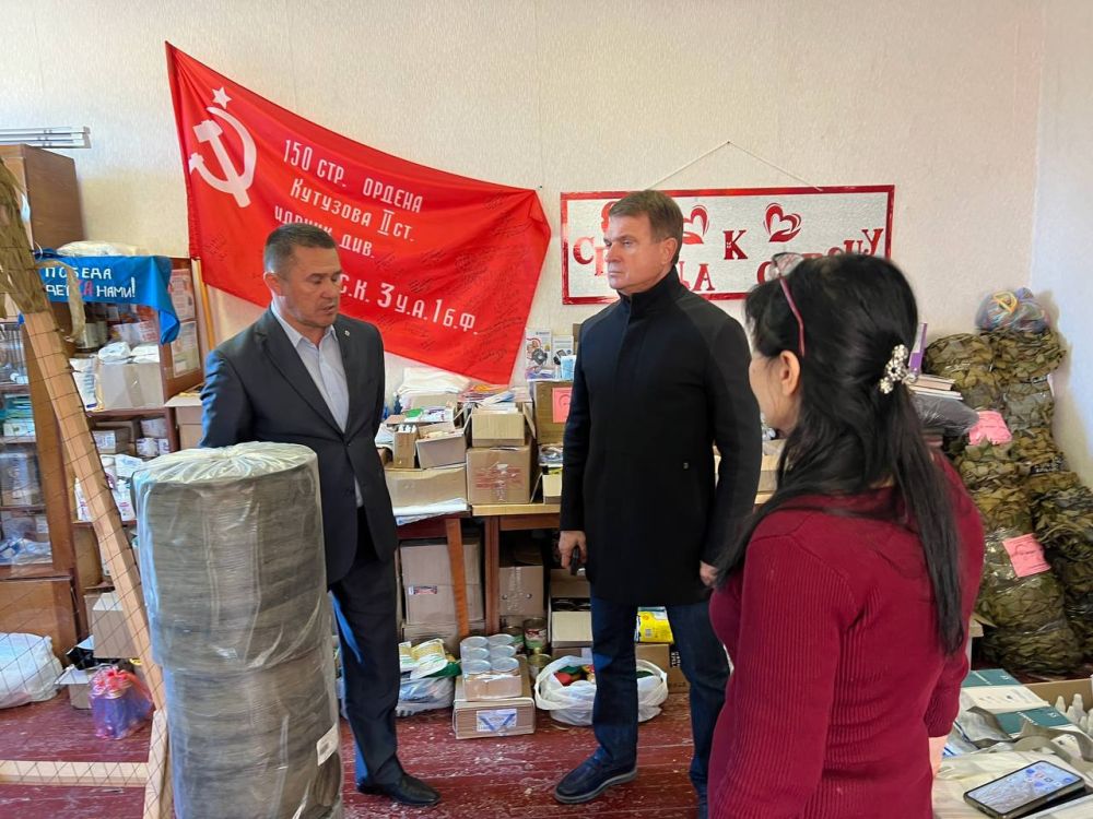 Александр Дудинов: Благодарю депутата Государственной Думы Российской Федерации Леонида Бабашова за поддержку наших волонтеров Александр Дудинов: Благодарю депутата Государственной Думы Российской Федерации Леонида Бабашова за поддержку наших волонтеров