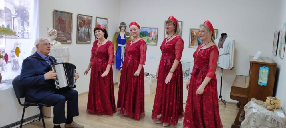 В подведомственных учреждениях культуры завершился цикл мероприятий в рамах городского фестиваля искусств «Золотая осень – 2024» В подведомственных учреждениях культуры завершился цикл мероприятий в рамах городского фестиваля искусств «Золотая осень – 2024»