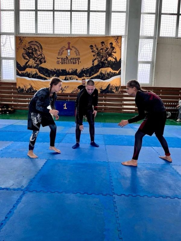 Александр Дудинов: Поздравляю спортивный клуб «Пересвет» с победой в соревнованиях по грэпплингу Александр Дудинов: Поздравляю спортивный клуб «Пересвет» с победой в соревнованиях по грэпплингу