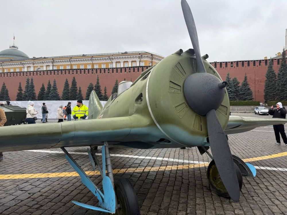 Анастасия Гридчина: С большим удовольствием побывала на экспозиции посвященной 83-ей годовщине легендарного военного парада 1941 года на Красной площади Анастасия Гридчина: С большим удовольствием побывала на экспозиции посвященной 83-ей годовщине легендарного военного парада 1941 года на Красной площади