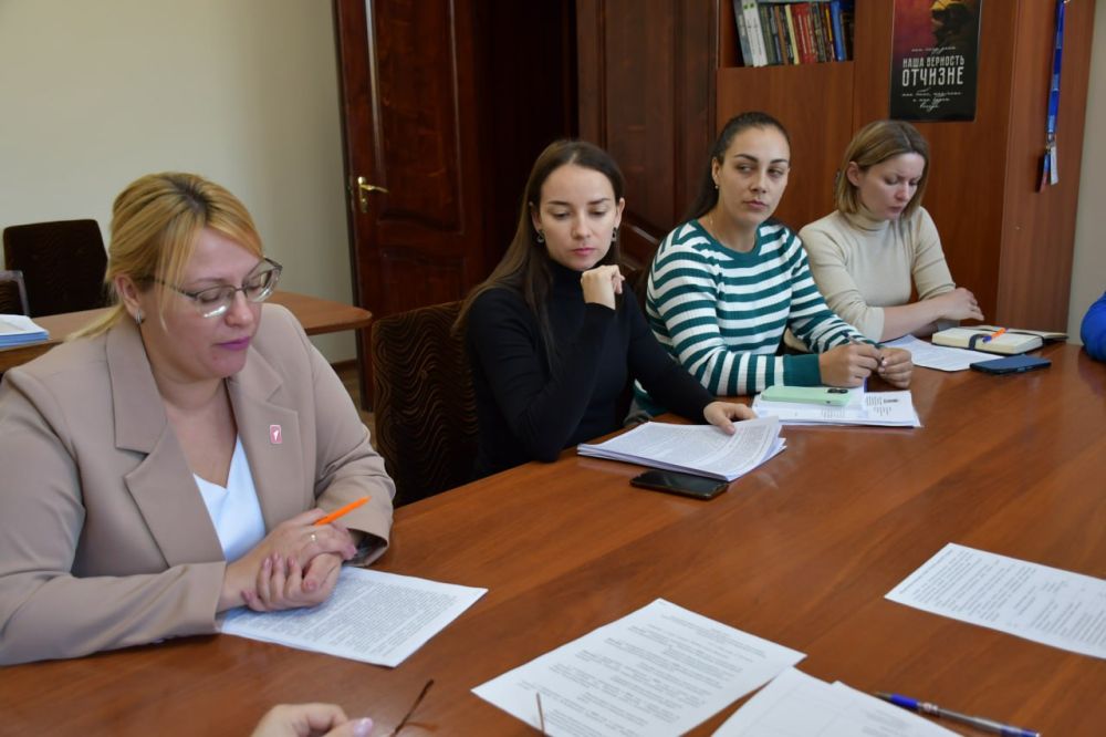 Прошло заседание Межведомственной рабочей группы по вопросам патриотического воспитания детей и молодёжи под руководством заместителя главы Администрации района Эллы Бастрыкиной Прошло заседание Межведомственной рабочей группы по вопросам патриотического воспитания детей и молодёжи под руководством заместителя главы Администрации района Эллы Бастрыкиной