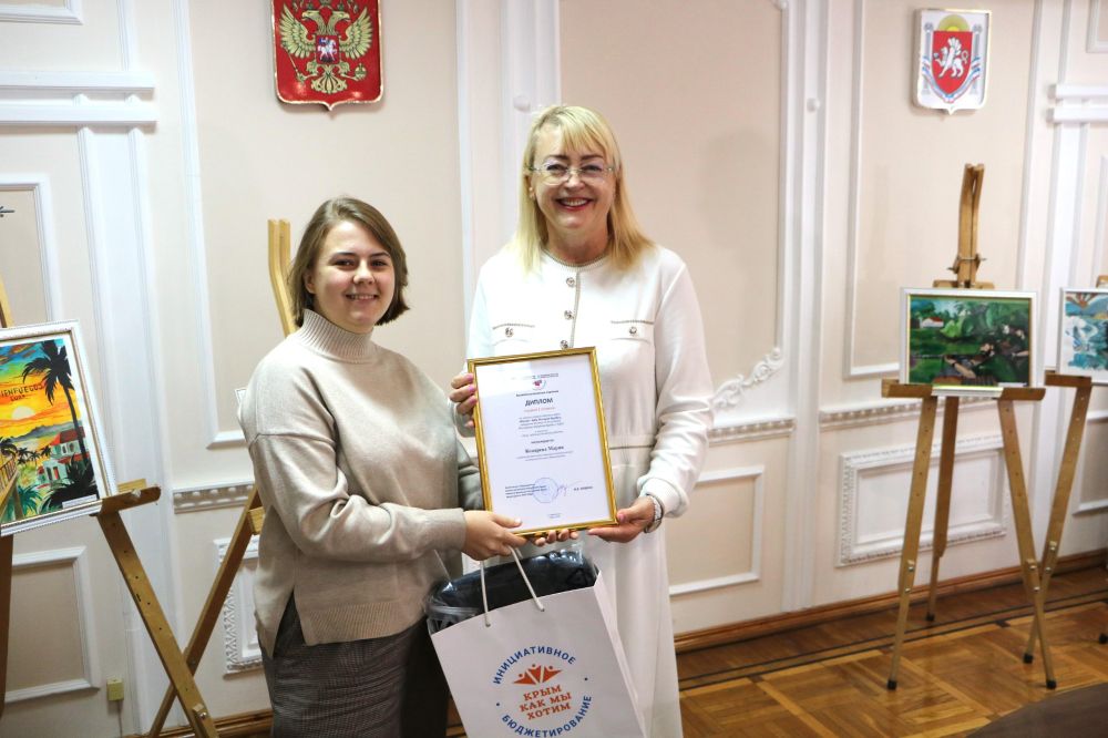 Ирина Кивико наградила победителей конкурса творческих работ «Россия - Куба. История дружбы», посвященного 60-летию со дня основания Российского общества дружбы с Кубой Ирина Кивико наградила победителей конкурса творческих работ «Россия - Куба. История дружбы», посвященного 60-летию со дня основания Российского общества дружбы с Кубой