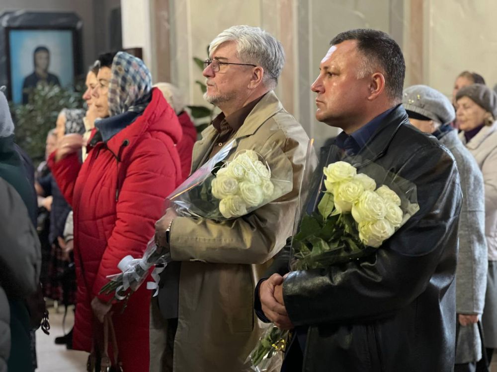 Игорь Ивин: Сегодня в Свято-Покровском кафедральном соборе города прошли торжества по случаю 16-летия со дня образования Джанкойской епархии Игорь Ивин: Сегодня в Свято-Покровском кафедральном соборе города прошли торжества по случаю 16-летия со дня образования Джанкойской епархии