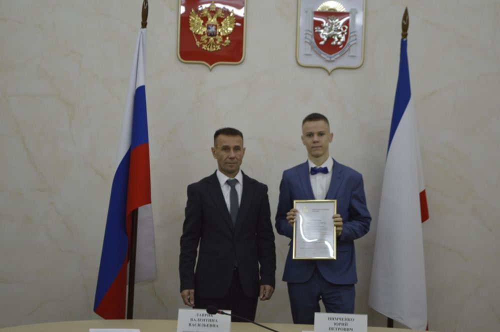 Валентина Лаврик: Совместно с сенатором Республики Крым Юрием Нимченко поздравила победителей восьмой Всероссийской детской творческой школы-конкурса в сфере развития и продвижения территорий «Портрет твоего края» Валентина Лаврик: Совместно с сенатором Республики Крым Юрием Нимченко поздравила победителей восьмой Всероссийской детской творческой школы-конкурса в сфере развития и продвижения территорий «Портрет твоего края»