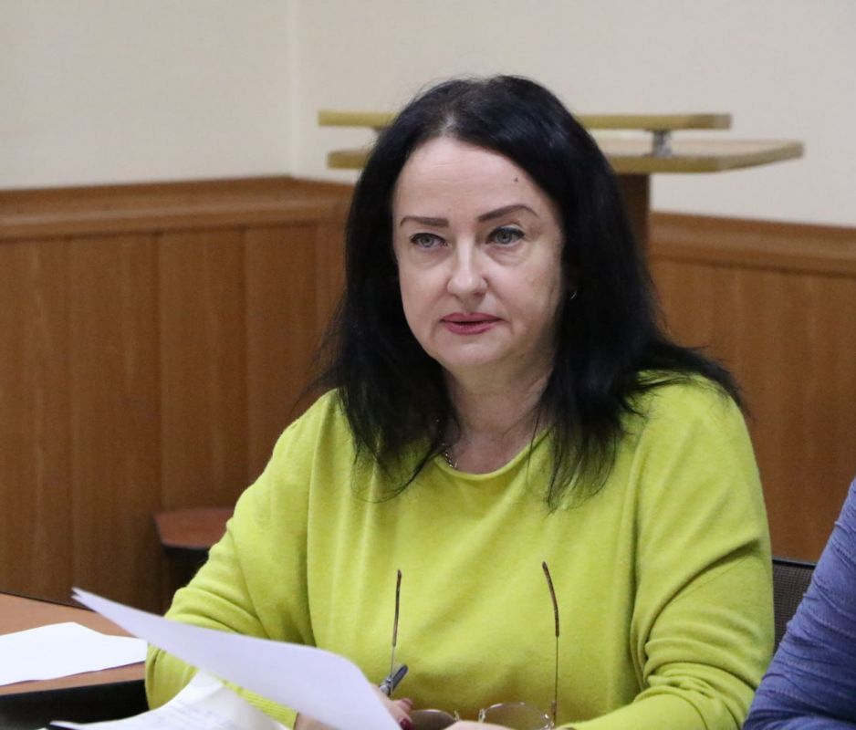 Ольга Урайкина: Под председательством заместителя Председателя Бахчисарайского районного совета Михаила Колкунова состоялось еженедельное совещание с главами поселений Ольга Урайкина: Под председательством заместителя Председателя Бахчисарайского районного совета Михаила Колкунова состоялось еженедельное совещание с главами поселений