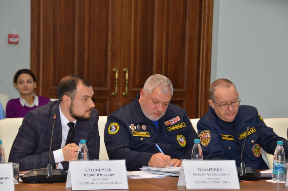 Алексей Ерёменко: Сегодня в Совете министров Республики Крым состоялось заседание расширенной коллегии министерства чрезвычайных ситуаций Республики Крым Алексей Ерёменко: Сегодня в Совете министров Республики Крым состоялось заседание расширенной коллегии министерства чрезвычайных ситуаций Республики Крым