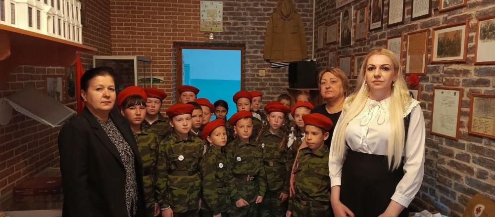 Начальник архивного отдела (муниципального архива) администрации города Джанкоя Наталья Спажакина провела рабочую встречу с начальником отдела образования города Анной Товмой Начальник архивного отдела (муниципального архива) администрации города Джанкоя Наталья Спажакина провела рабочую встречу с начальником отдела образования города Анной Товмой