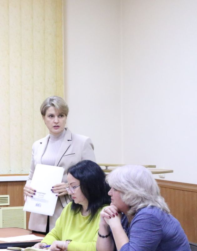 Ольга Урайкина: Под председательством заместителя Председателя Бахчисарайского районного совета Михаила Колкунова состоялось еженедельное совещание с главами поселений Ольга Урайкина: Под председательством заместителя Председателя Бахчисарайского районного совета Михаила Колкунова состоялось еженедельное совещание с главами поселений