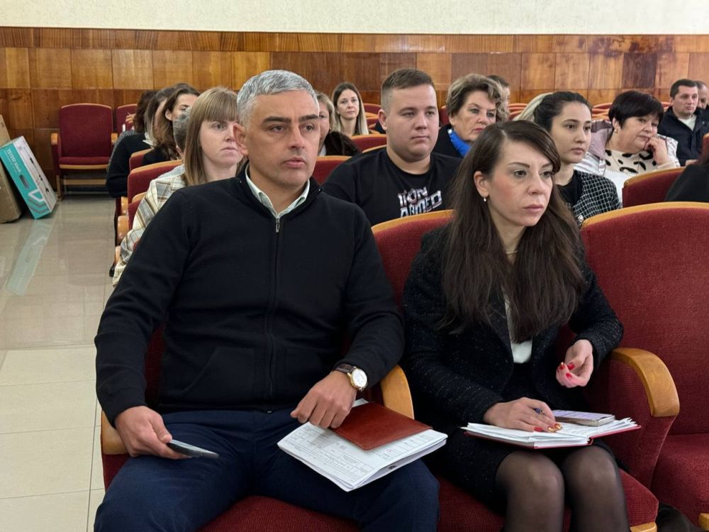 Александр Дудинов: Провел расширенное аппаратное совещание с руководителями ресурсоснабжающих организаций, отделов и подведомственных учреждений администрации Черноморского района Александр Дудинов: Провел расширенное аппаратное совещание с руководителями ресурсоснабжающих организаций, отделов и подведомственных учреждений администрации Черноморского района