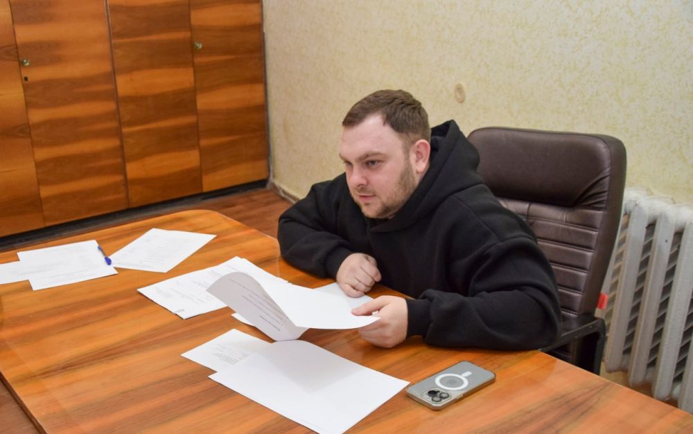 В Евпатории прошло заседание Молодежного совета В Евпатории прошло заседание Молодежного совета