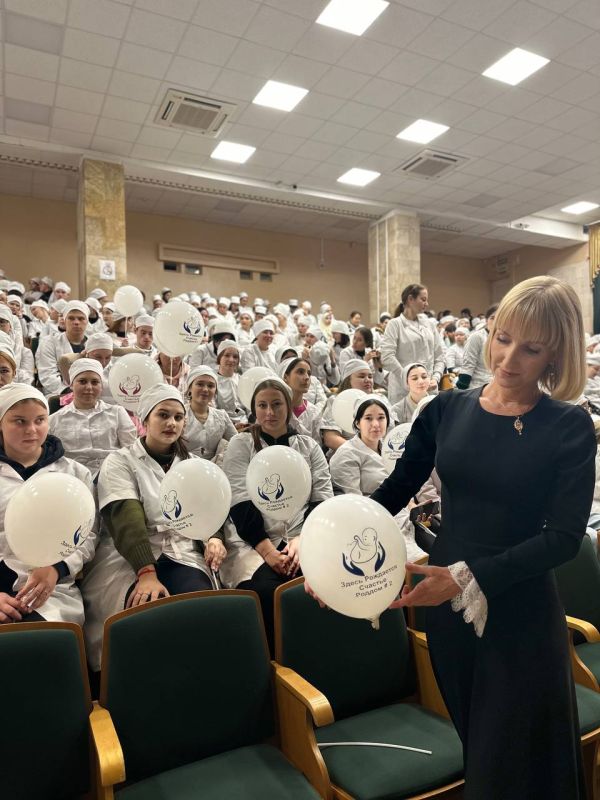 В Евпаторийском медицинском колледже прошла Ярмарка вакансий В Евпаторийском медицинском колледже прошла Ярмарка вакансий