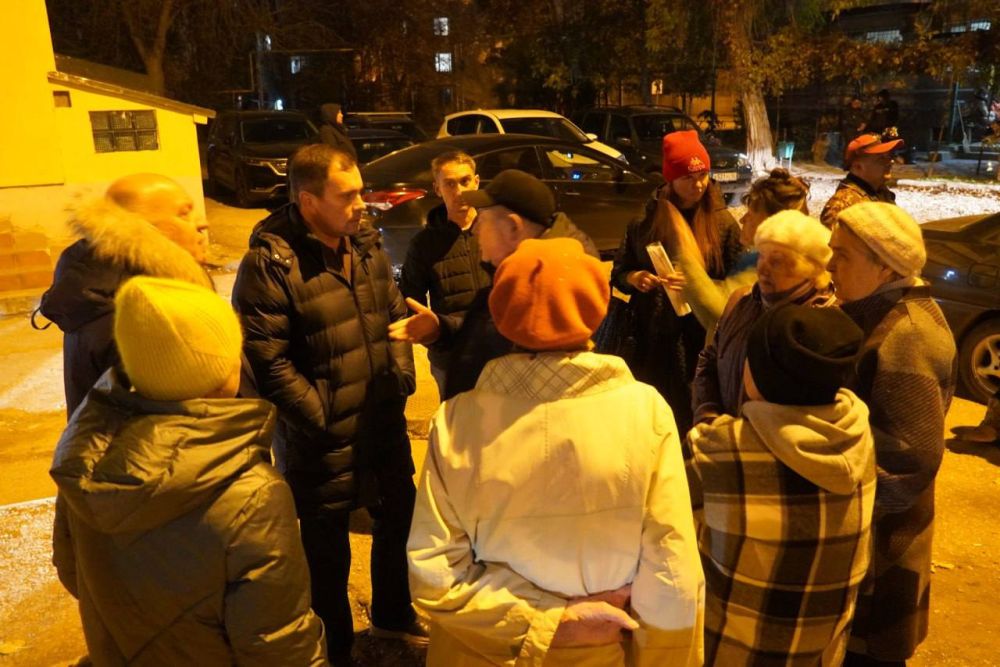 #в_диалоге_с_керчанами. По следам приема граждан глава администрации Олег КАТОРГИН провел встречу с жителями ул. Нестерова, 10. Старшая по дому обозначила перечень проблем, в решении которых необходима помощь #в_диалоге_с_керчанами. По следам приема граждан глава администрации Олег КАТОРГИН провел встречу с жителями ул. Нестерова, 10. Старшая по дому обозначила перечень проблем, в решении которых необходима помощь