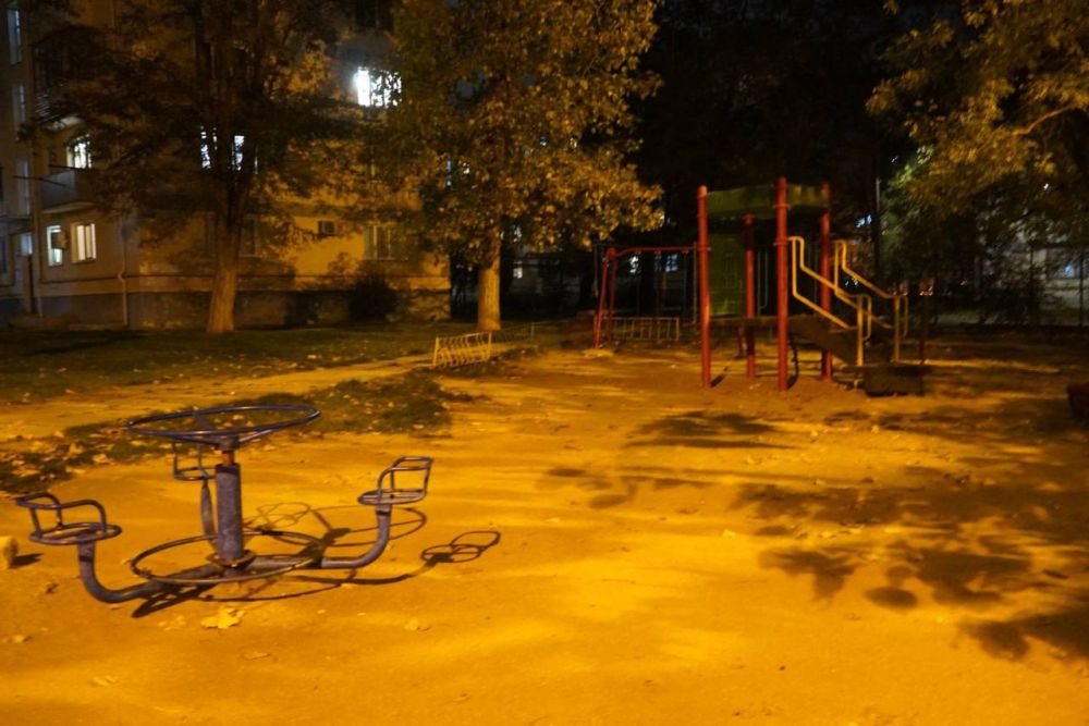 #в_диалоге_с_керчанами. По следам приема граждан глава администрации Олег КАТОРГИН провел встречу с жителями ул. Нестерова, 10. Старшая по дому обозначила перечень проблем, в решении которых необходима помощь #в_диалоге_с_керчанами. По следам приема граждан глава администрации Олег КАТОРГИН провел встречу с жителями ул. Нестерова, 10. Старшая по дому обозначила перечень проблем, в решении которых необходима помощь