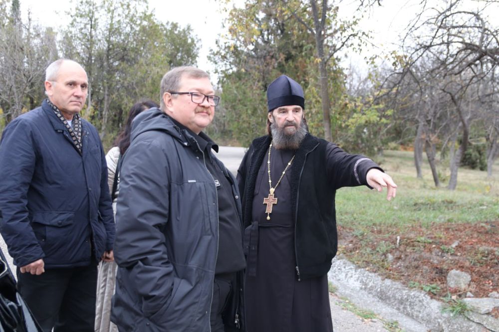 Константин Затулин: Благоустройство Братского кладбища Севастополя попадёт в федеральные планы Константин Затулин: Благоустройство Братского кладбища Севастополя попадёт в федеральные планы