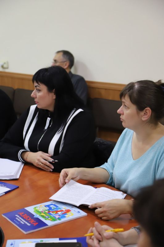Анжелика Ястребова: В администрации Бахчисарайского района был проведен семинар по проблемным вопросам прохождения отопительного сезона для многоквартирных домов и актуальным вопросам непосредственной формы управления в многоквартирных домах Анжелика Ястребова: В администрации Бахчисарайского района был проведен семинар по проблемным вопросам прохождения отопительного сезона для многоквартирных домов и актуальным вопросам непосредственной формы управления в многоквартирных домах