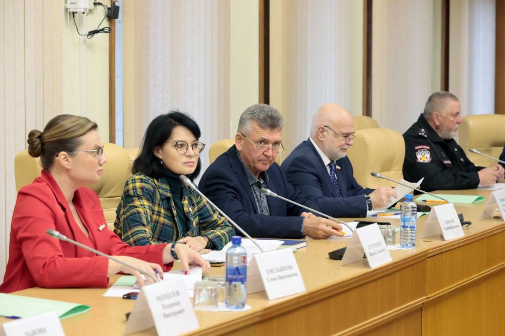 34 работника культуры получат единовременную финансовую помощь в размере 1 миллиона рублей в рамках программы «Земский работник культуры» 34 работника культуры получат единовременную финансовую помощь в размере 1 миллиона рублей в рамках программы «Земский работник культуры»