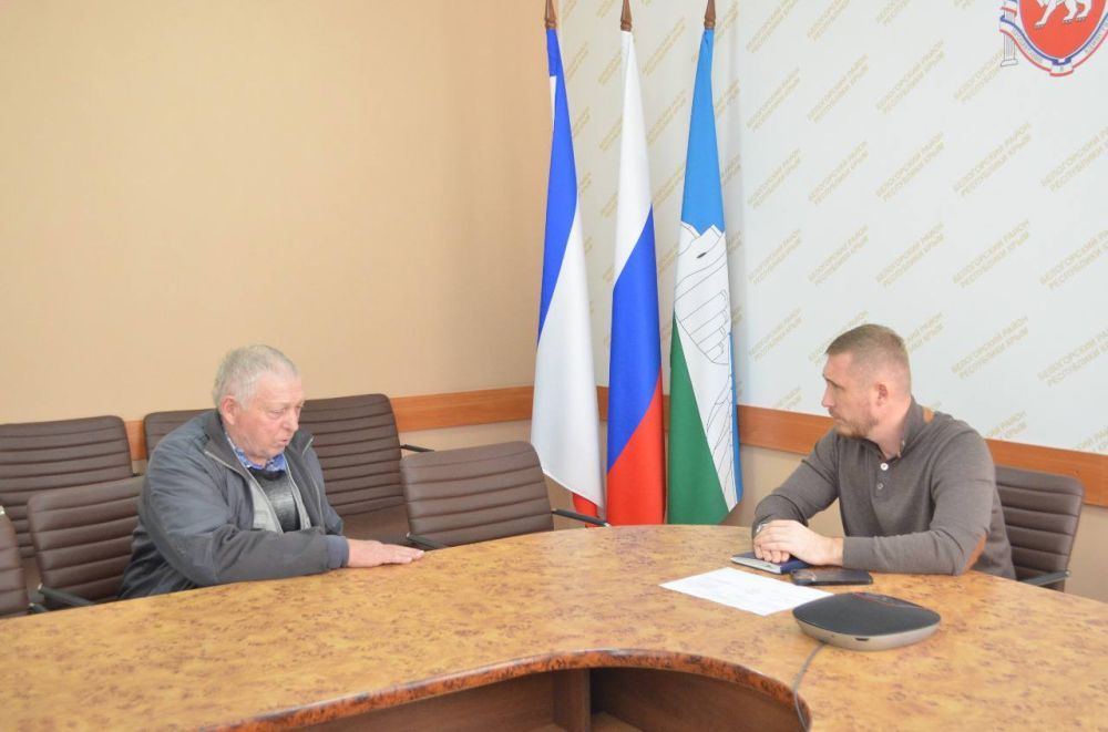 Еженедельно по четвергам провожу личный прием граждан Еженедельно по четвергам провожу личный прием граждан