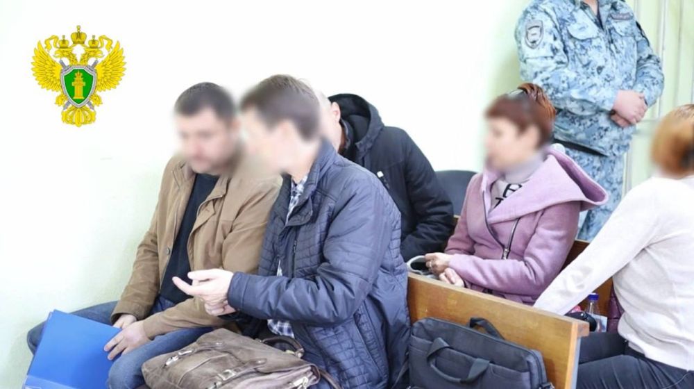 В Севастополе вынесен приговор по делу группы «черных риелторов» В Севастополе вынесен приговор по делу группы «черных риелторов»
