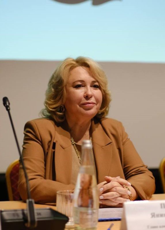 Янина Павленко приняла участие в заседании коллегии Управления Федеральной налоговой службы Крыма Янина Павленко приняла участие в заседании коллегии Управления Федеральной налоговой службы Крыма