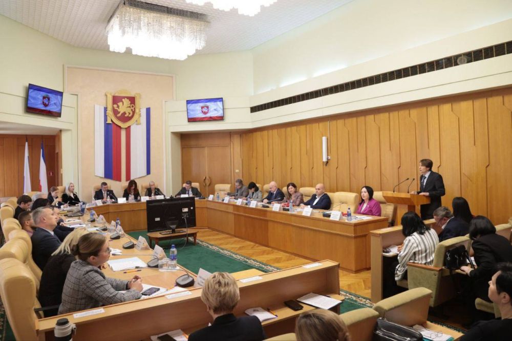 На совместном заседании Комитета по курортам и туризму и Комитета по образованию и науке депутаты обсудили ключевые направления расходов в профильных отраслях на 2025-2027 годы На совместном заседании Комитета по курортам и туризму и Комитета по образованию и науке депутаты обсудили ключевые направления расходов в профильных отраслях на 2025-2027 годы