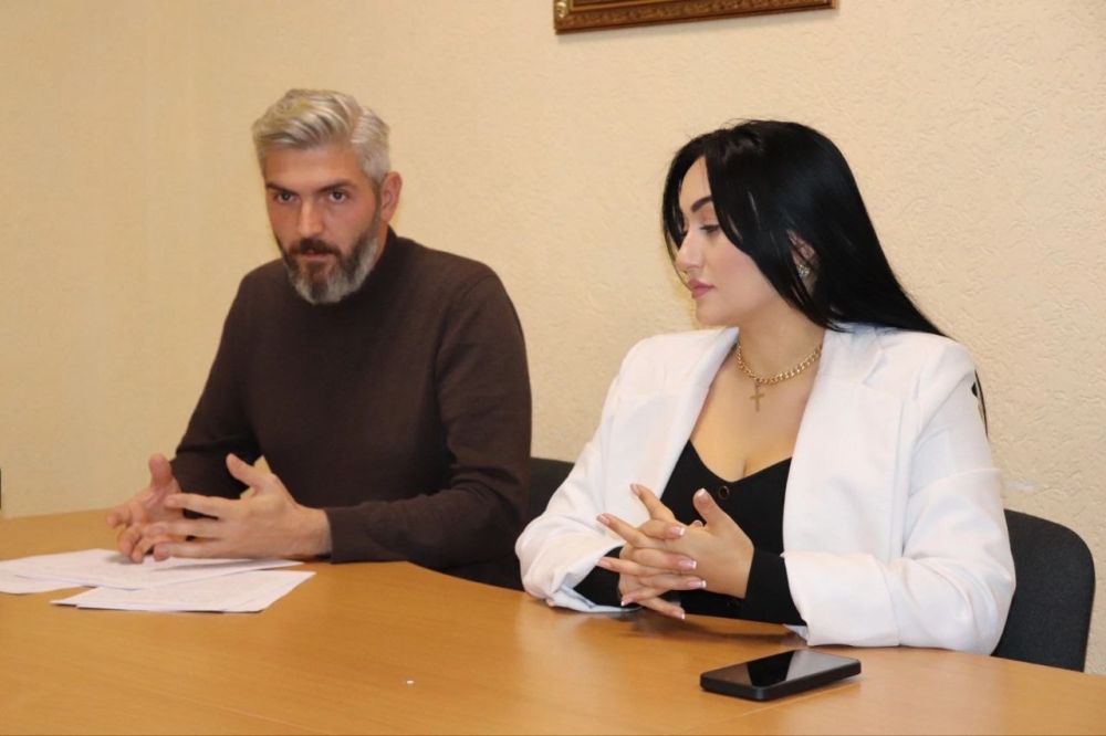 Заместитель председателя Госкомнаца Крыма Айкуи Арутюнян встретилась с представителями Черноморской Ассоциации Международного Сотрудничества (ЧАМС) Заместитель председателя Госкомнаца Крыма Айкуи Арутюнян встретилась с представителями Черноморской Ассоциации Международного Сотрудничества (ЧАМС)