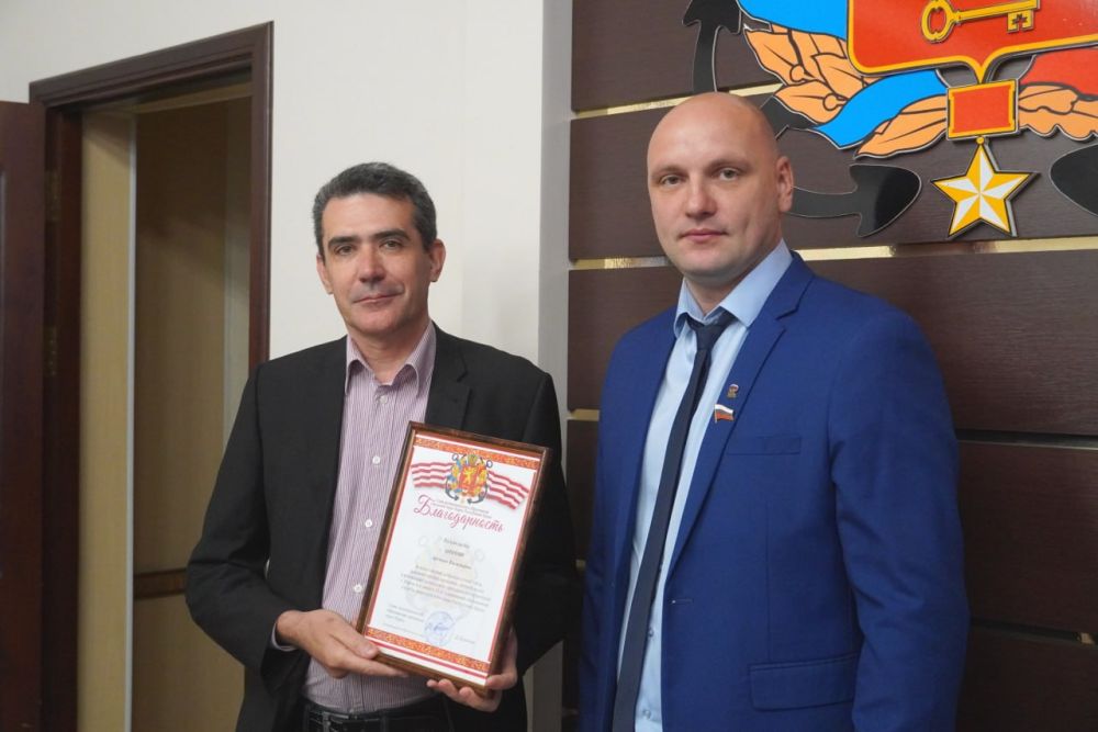 #с_праздником. 10 лет назад был образован Центр занятости населения Республики Крым #с_праздником. 10 лет назад был образован Центр занятости населения Республики Крым