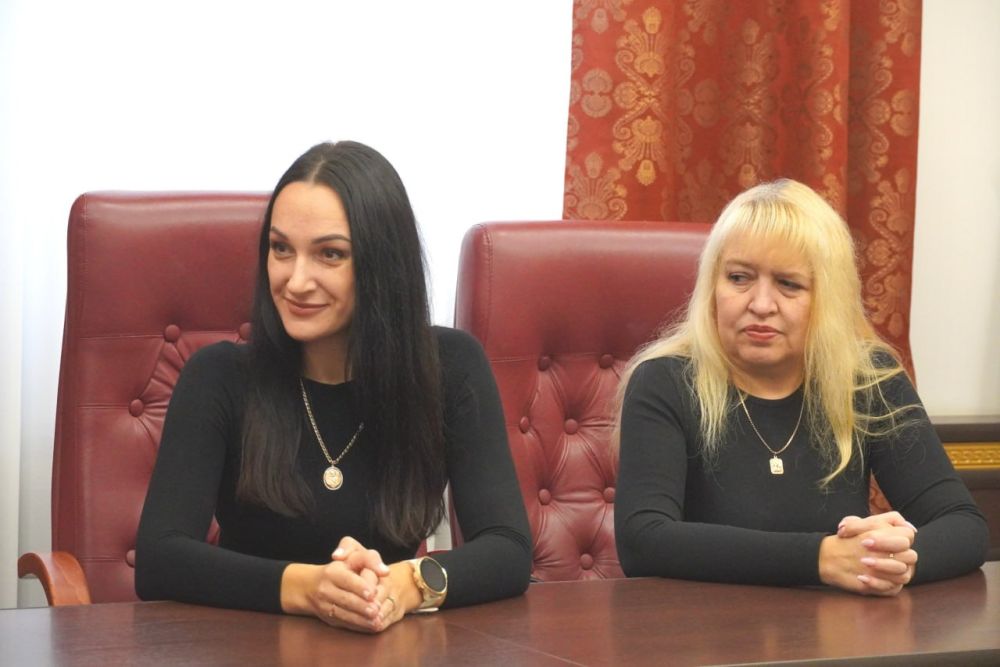 #с_праздником. 10 лет назад был образован Центр занятости населения Республики Крым #с_праздником. 10 лет назад был образован Центр занятости населения Республики Крым