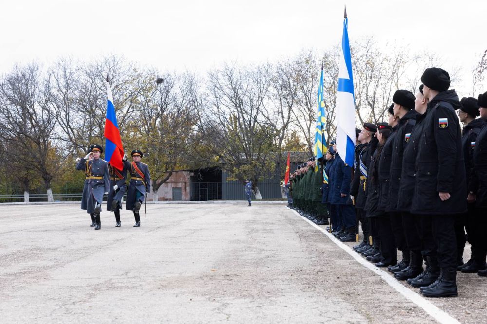 Владимир Сальдо: Сегодня прошёл важный и символический день для наших молодых ребят из Херсонской и Запорожской областей, которые впервые отправились на срочную службу в ряды российской армии вместе с крымскими новобранцами Владимир Сальдо: Сегодня прошёл важный и символический день для наших молодых ребят из Херсонской и Запорожской областей, которые впервые отправились на срочную службу в ряды российской армии вместе с крымскими новобранцами
