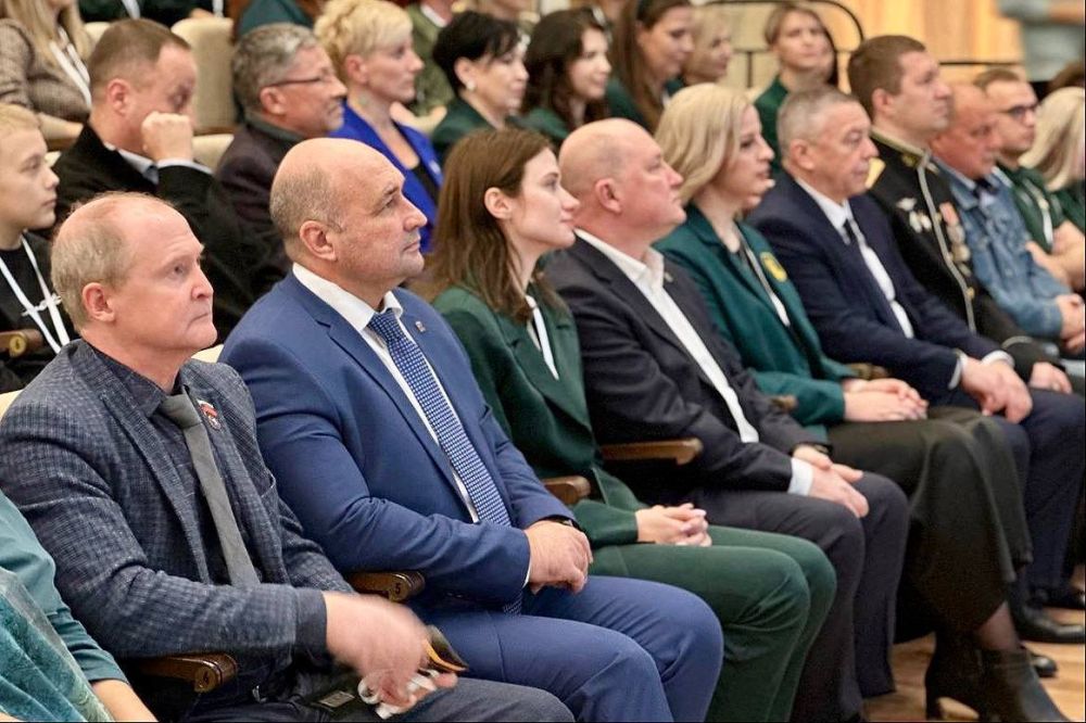 Владимир Немцев: В Детской школе искусств прошёл Форум «Плечом к плечу к СВОим», приуроченный ко второй годовщине создания Комитета семей воинов Отечества Владимир Немцев: В Детской школе искусств прошёл Форум «Плечом к плечу к СВОим», приуроченный ко второй годовщине создания Комитета семей воинов Отечества