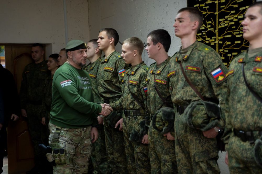Сегодня ЮЗГУ посетили помощник Главы Чеченской Республики, командир спецназа «Ахмат», заместитель начальника Главного... Сегодня ЮЗГУ посетили помощник Главы Чеченской Республики, командир спецназа «Ахмат», заместитель начальника Главного...