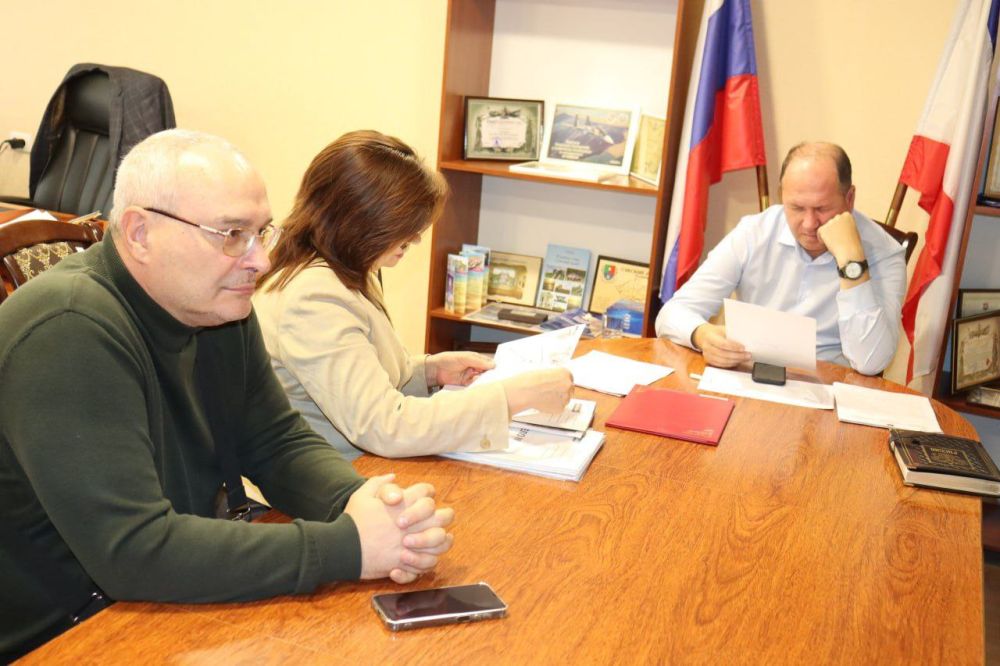 Владислав Хаджиев: По понедельникам провожу приём граждан Владислав Хаджиев: По понедельникам провожу приём граждан