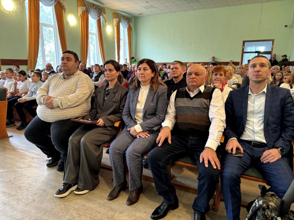По поручению Председателя Общественной палаты Республики Крым Александра Андреевича Форманчука принял участие в праздновании 50-летия образования военно-патриотичечкого отряда "Овод", которое прошло в пгт По поручению Председателя Общественной палаты Республики Крым Александра Андреевича Форманчука принял участие в праздновании 50-летия образования военно-патриотичечкого отряда "Овод", которое прошло в пгт