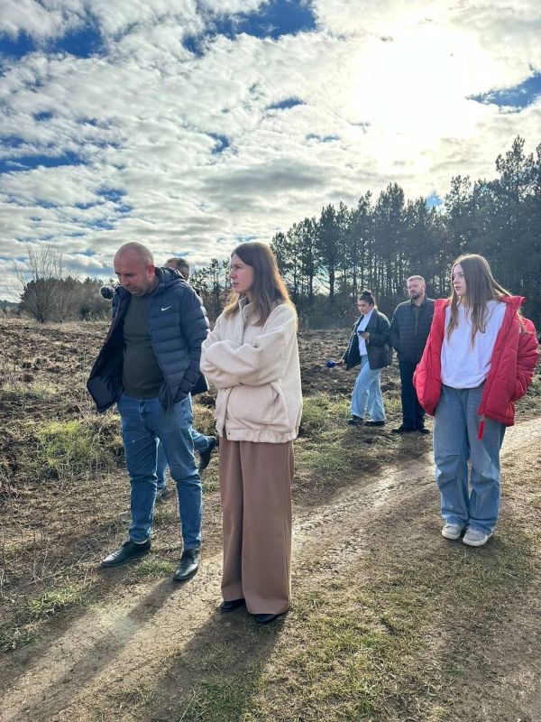 Ольга Славгородская: Начинаем рабочую неделю с открытия нового эколого-просветительского маршрута «Дендропарк им. Печенкина» Ольга Славгородская: Начинаем рабочую неделю с открытия нового эколого-просветительского маршрута «Дендропарк им. Печенкина»