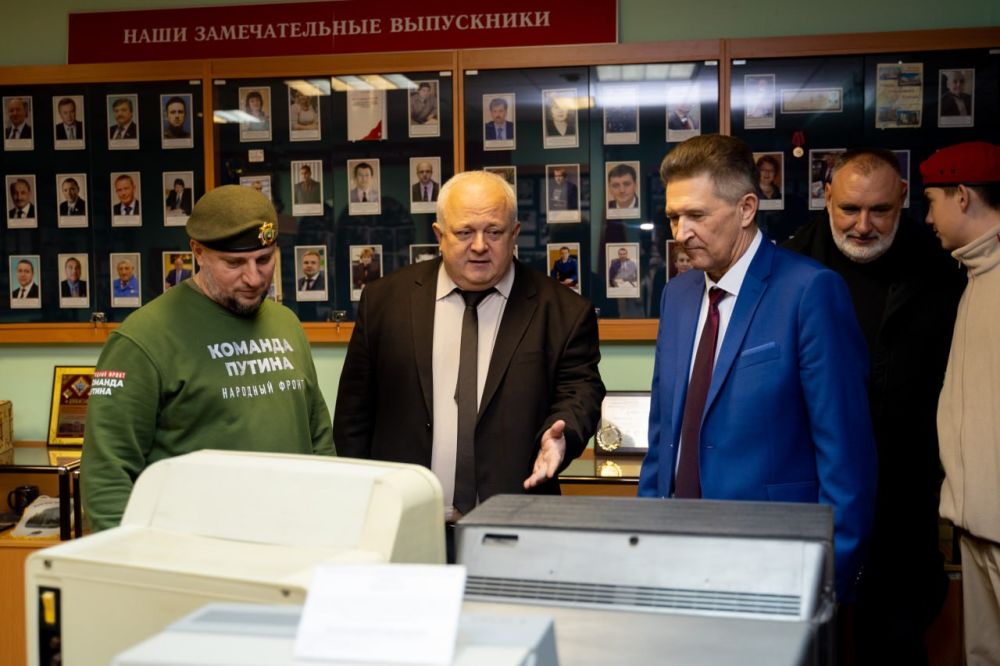 Сегодня ЮЗГУ посетили помощник Главы Чеченской Республики, командир спецназа «Ахмат», заместитель начальника Главного... Сегодня ЮЗГУ посетили помощник Главы Чеченской Республики, командир спецназа «Ахмат», заместитель начальника Главного...