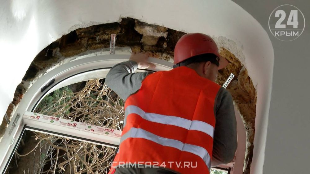 Новые окна до конца года установят в семи образовательных учреждениях Ялты Новые окна до конца года установят в семи образовательных учреждениях Ялты