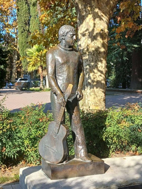 Члены Молодёжного совета при Главе Администрации Черноморского района Владислав и Наталья Некляса были приняли участие в патриотическом туре «Сочи:путь к Победе» в рамках программы Росмолодёжи «Больше, чем путешествие» Члены Молодёжного совета при Главе Администрации Черноморского района Владислав и Наталья Некляса были приняли участие в патриотическом туре «Сочи:путь к Победе» в рамках программы Росмолодёжи «Больше, чем путешествие»