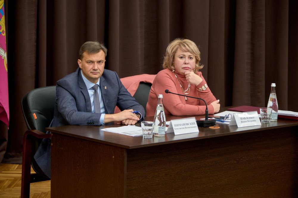 Янина Павленко: Очередное оперативно-хозяйственное совещание Янина Павленко: Очередное оперативно-хозяйственное совещание