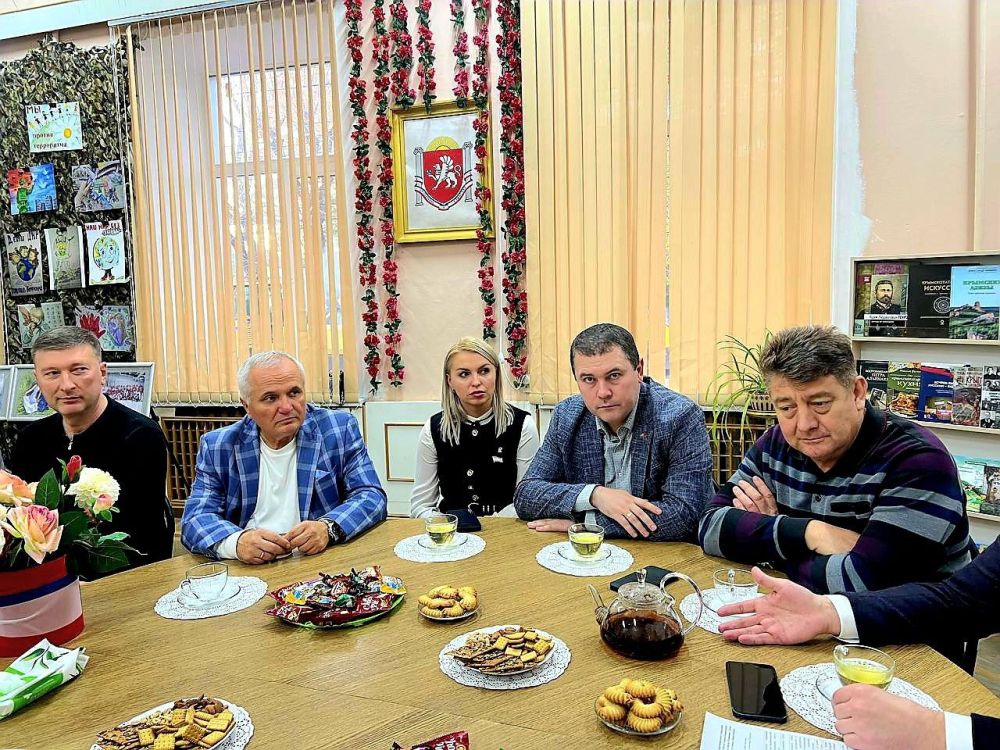 В Доме дружбы народов состоялась встреча с национально-культурными объединениями Республики Крым В Доме дружбы народов состоялась встреча с национально-культурными объединениями Республики Крым