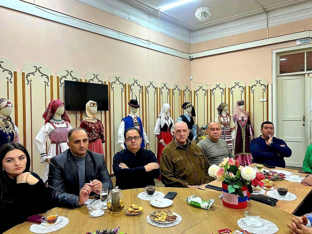 В Доме дружбы народов состоялась встреча с национально-культурными объединениями Республики Крым В Доме дружбы народов состоялась встреча с национально-культурными объединениями Республики Крым