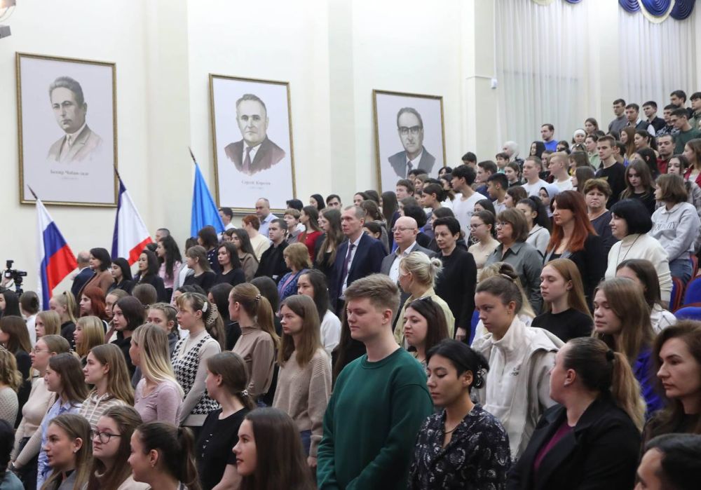 В Крымском инженерно-педагогическом университете имени Ф. Якубова состоялось торжественное мероприятие по случаю Дня преподавателя высшей школы. В Крымском инженерно-педагогическом университете имени Ф. Якубова состоялось торжественное мероприятие по случаю Дня преподавателя высшей школы.