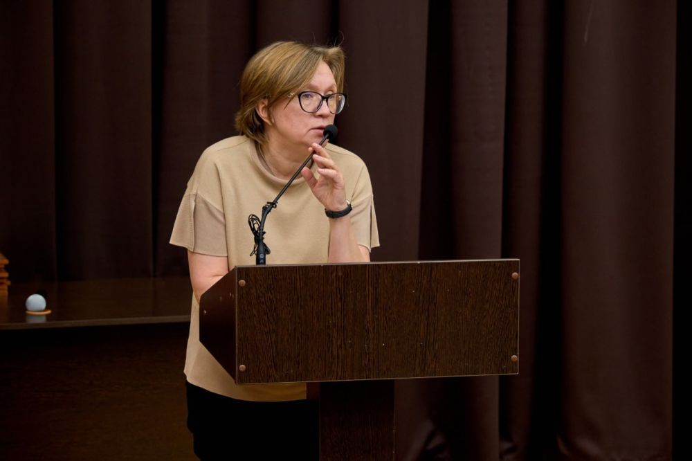 Янина Павленко: Очередное оперативно-хозяйственное совещание Янина Павленко: Очередное оперативно-хозяйственное совещание