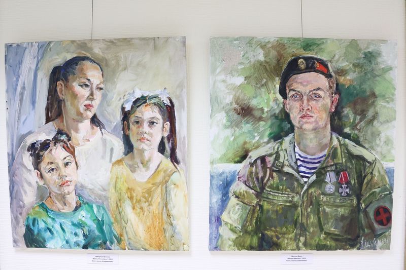 Екатерина Алтабаева: Сегодня в Совете Федерации открыла выставку картин «Родина. Семья», подготовленную севастопольскими и крымскими художниками Екатерина Алтабаева: Сегодня в Совете Федерации открыла выставку картин «Родина. Семья», подготовленную севастопольскими и крымскими художниками
