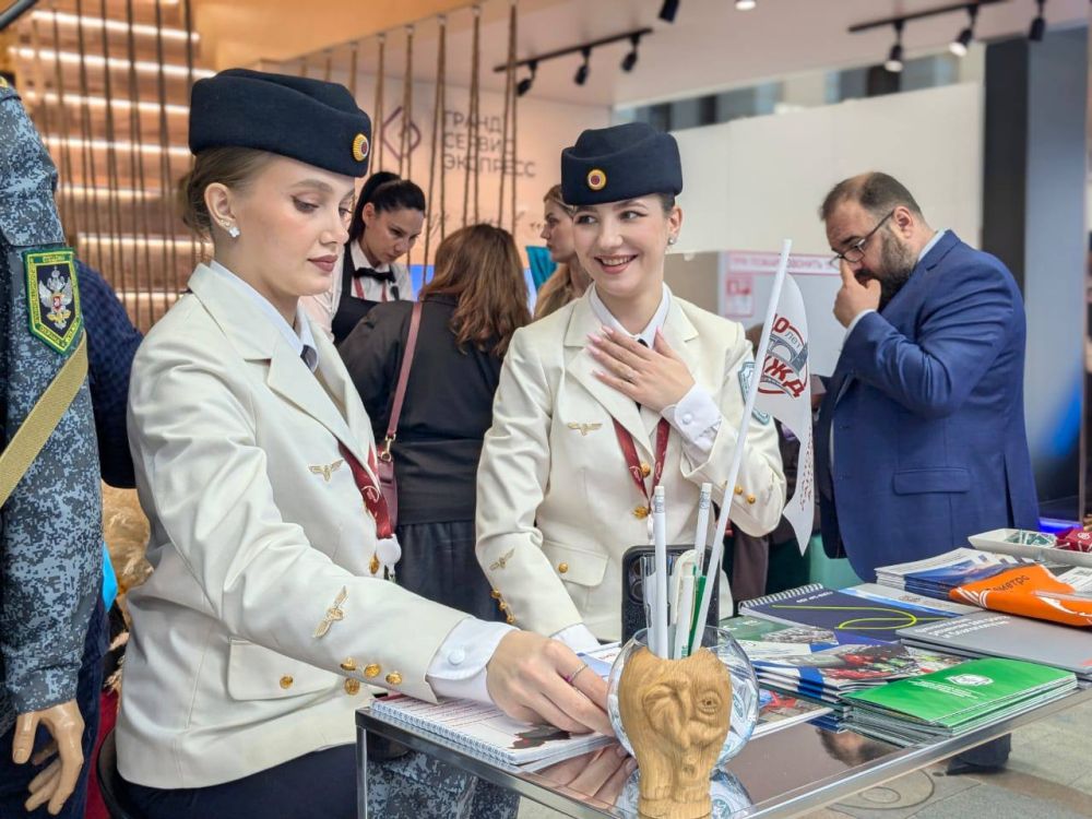 Подводим итоги первого дня работы форума и выставки «Транспорт России» Подводим итоги первого дня работы форума и выставки «Транспорт России»